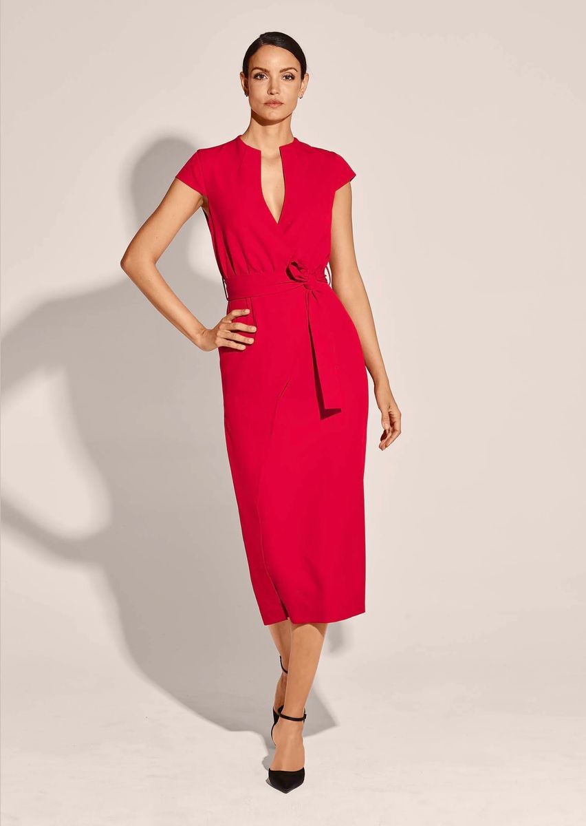 Elegantes Midikleid in Wickeloptik