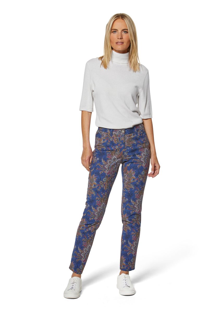 Schlanke Jeans mit Paisley-Muster