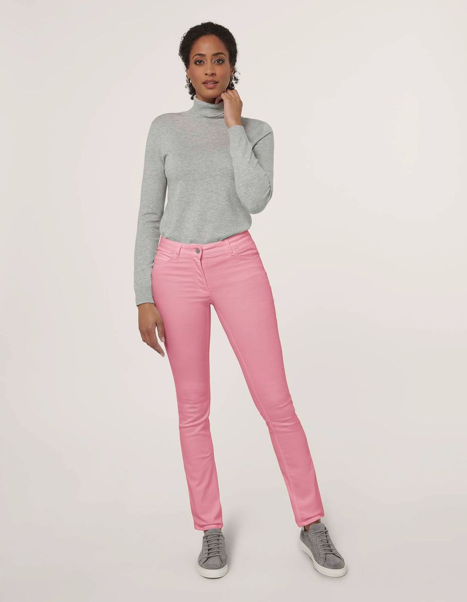 Formgebende Jeans im Regular Fit