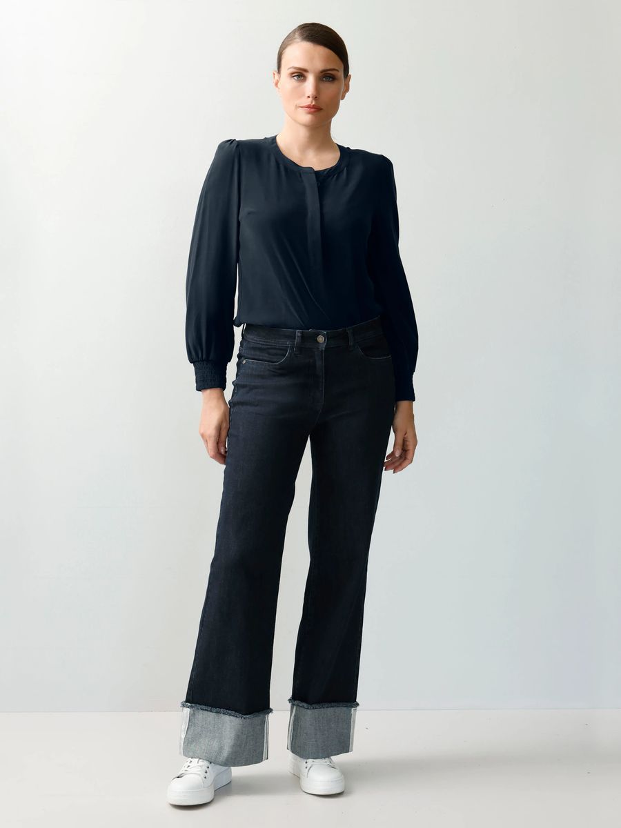 Weite Jeans mit großem Umschlag
