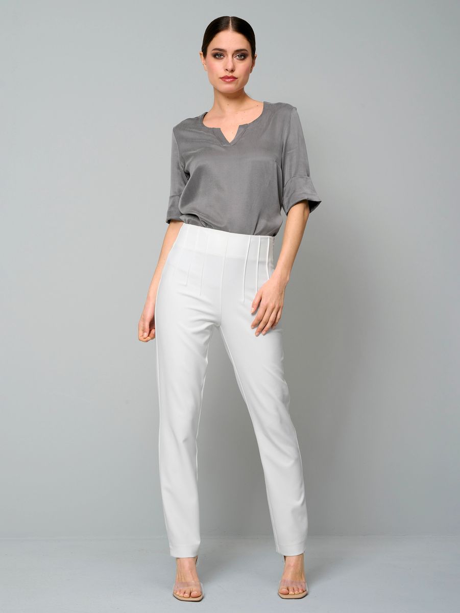 Körpernahe High-Waist Hose mit Abnähern