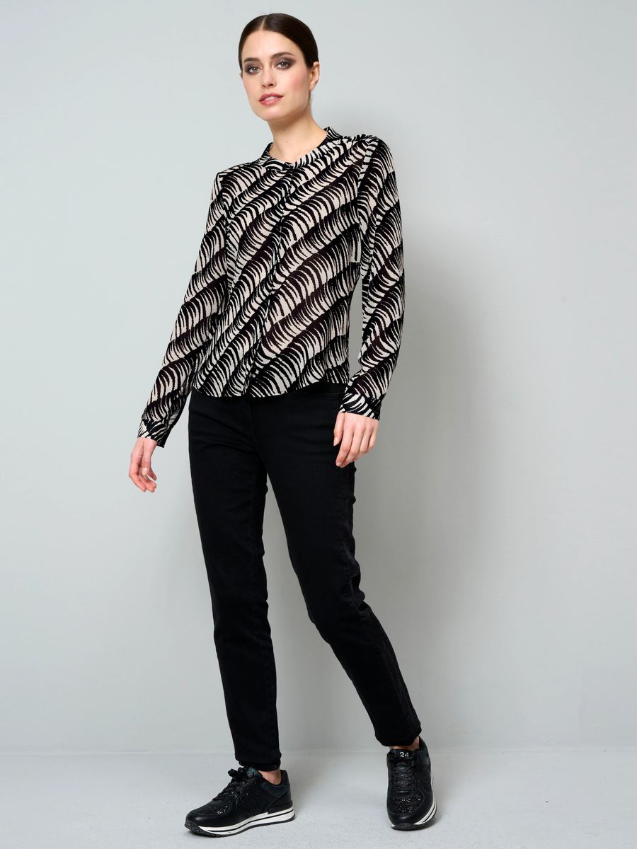 Transparente Bluse mit abstraktem Wellenmuster