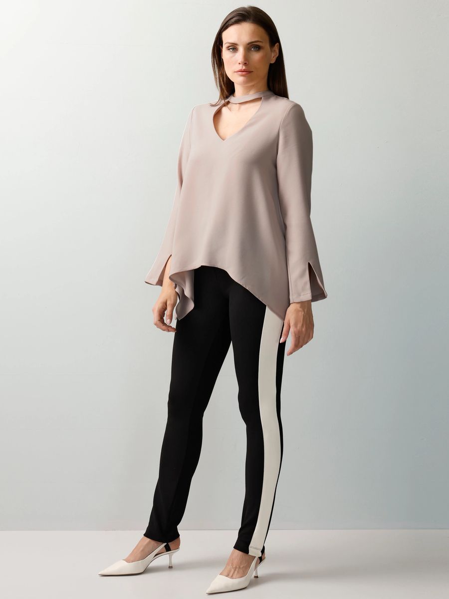 Oversize-Cutout-Bluse mit ausgestellten Ärmeln