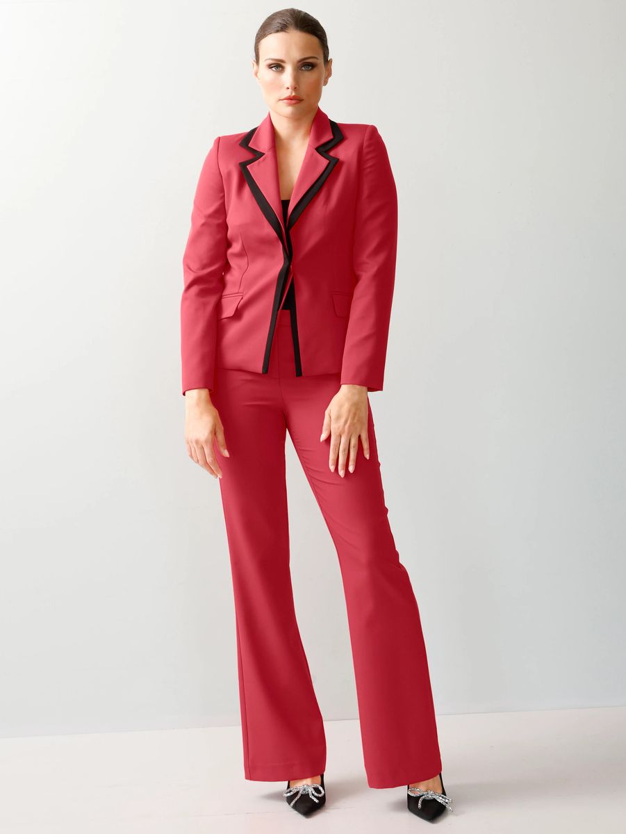 Taillierter Blazer mit Kontrastrevers