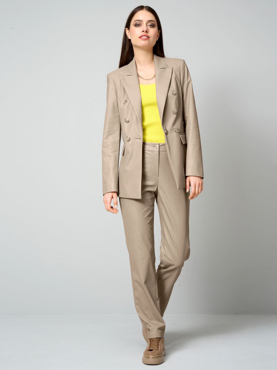 Zweireihiger taillierter Blazer mit Revers