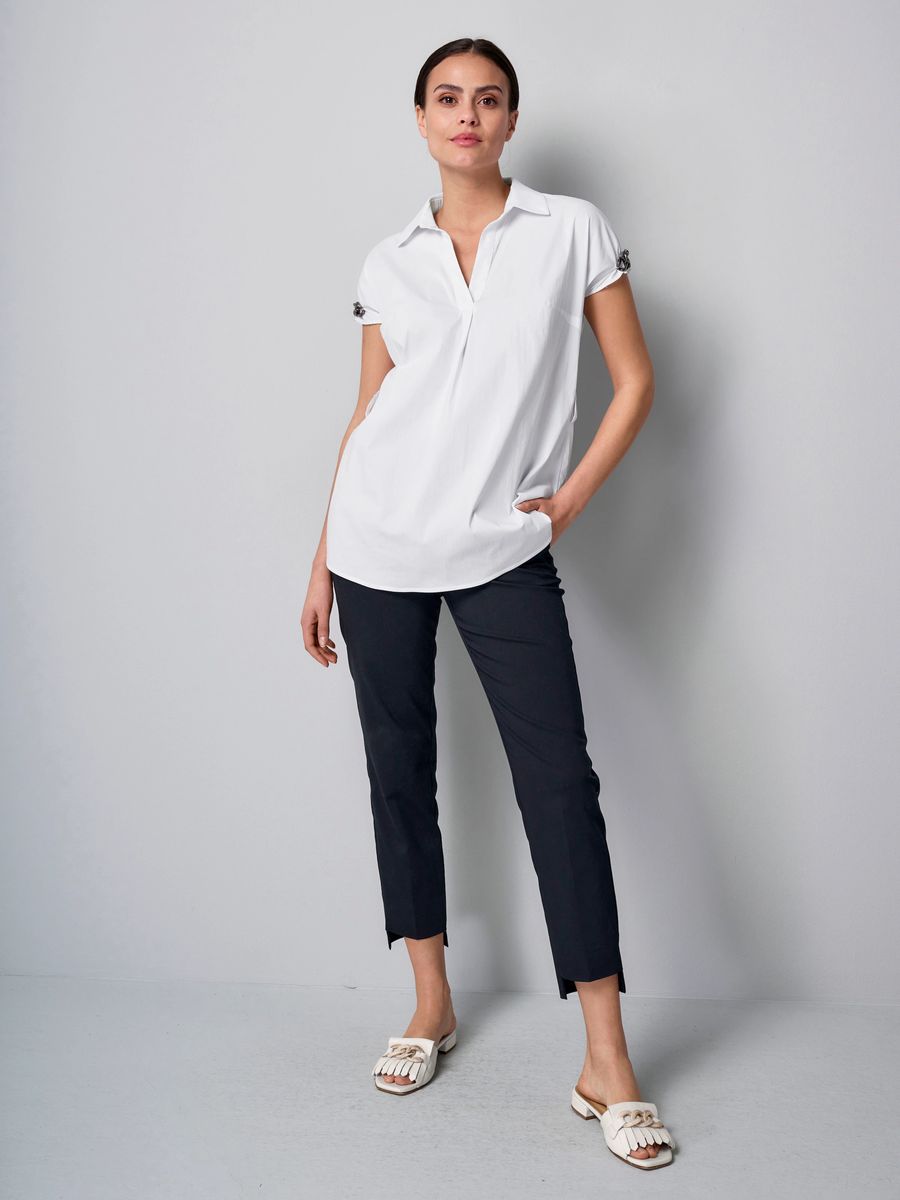 Kurzarm-Longbluse mit Ketten-Detail