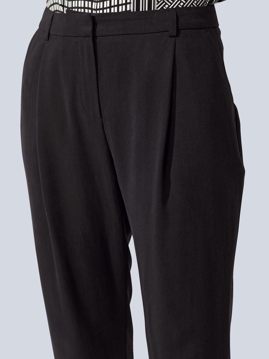 Bundfalten-Chinohose aus Lyocell