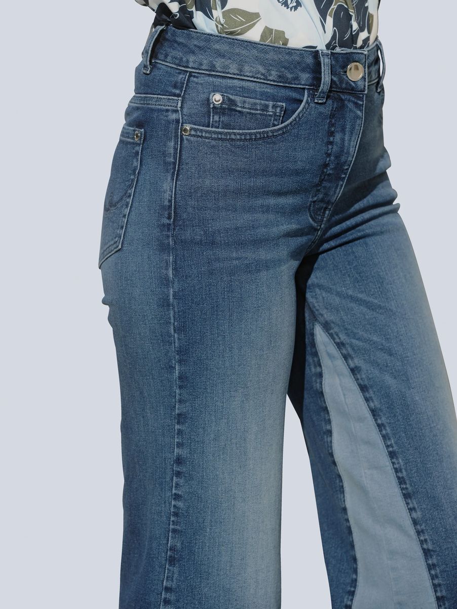 Zweifarbige Jeans-Culotte mit weitem Bein