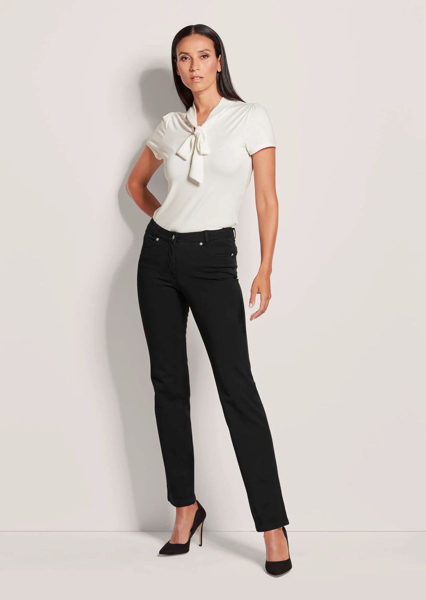Klassische Five-Pocket-Jeans mit geradem Bein