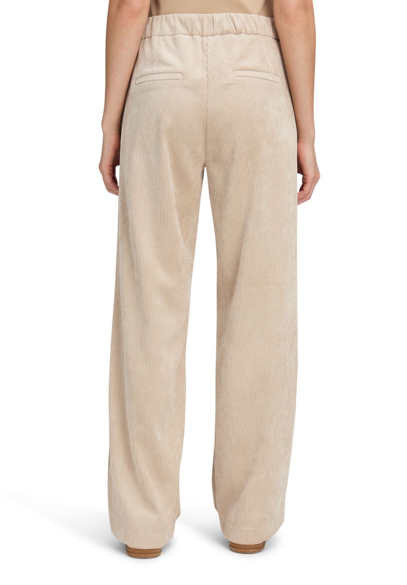 Cordhose zum Reinschlüpfen im Relaxed Fit