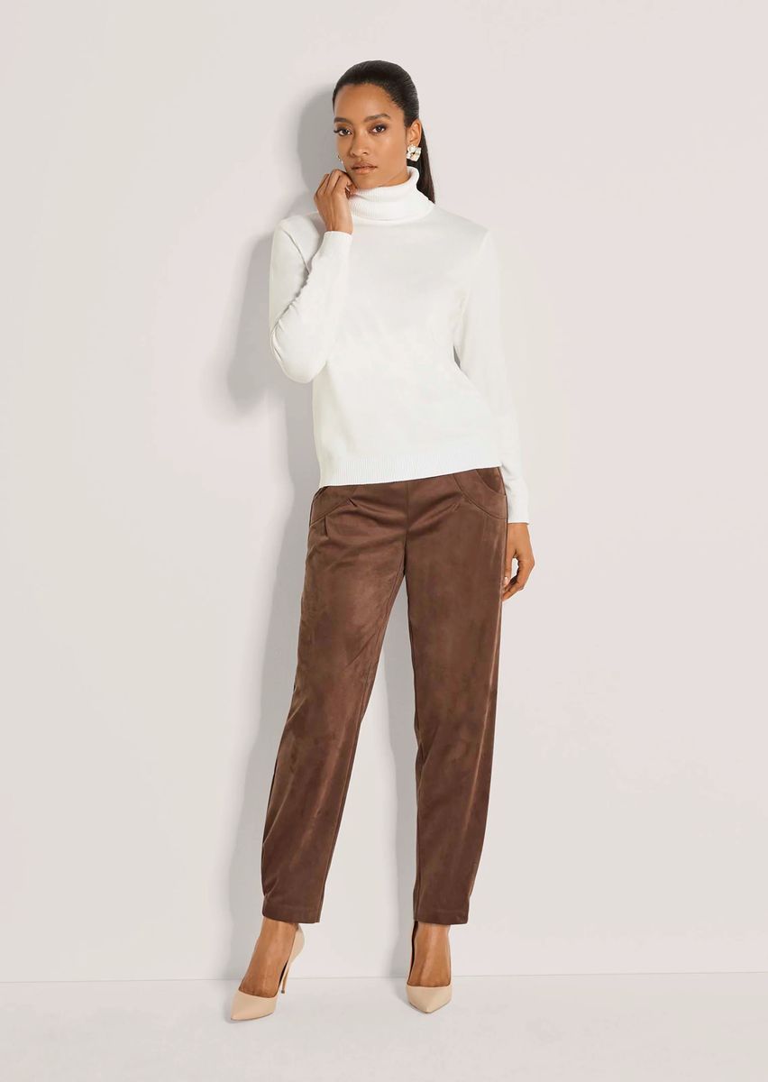 Eleganter Rollkragen-Feinstrickpullover