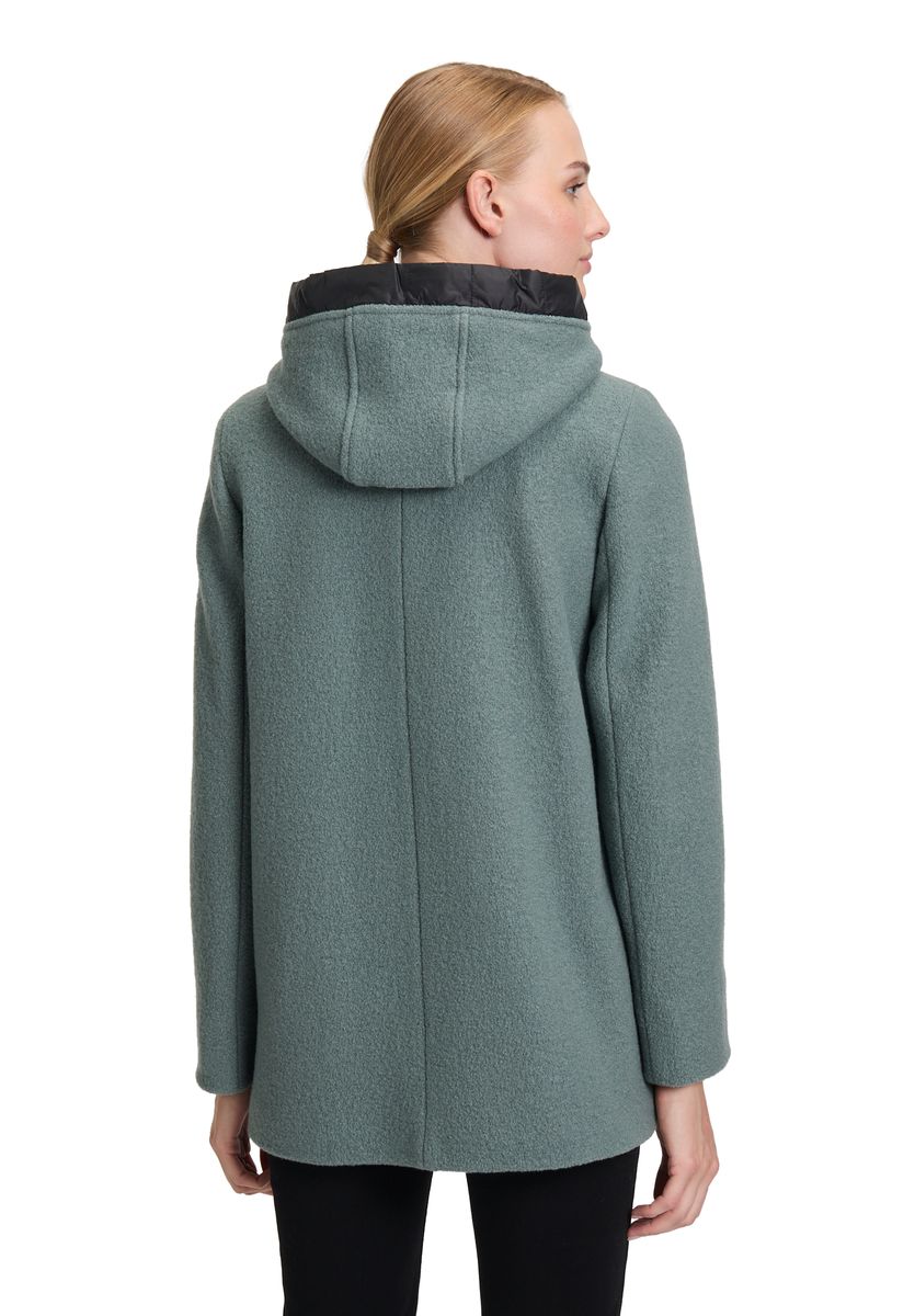 Wolljacke mit Kapuze und Taschen