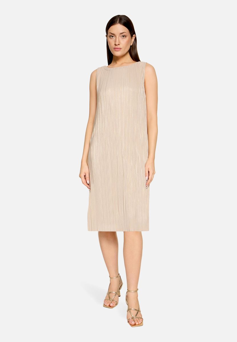 Ärmelloses Plisseekleid in H-Linie