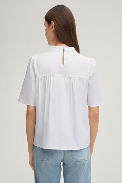 Marc Cain Weiße Baberine Bluse mit plissiertem Detail vorne