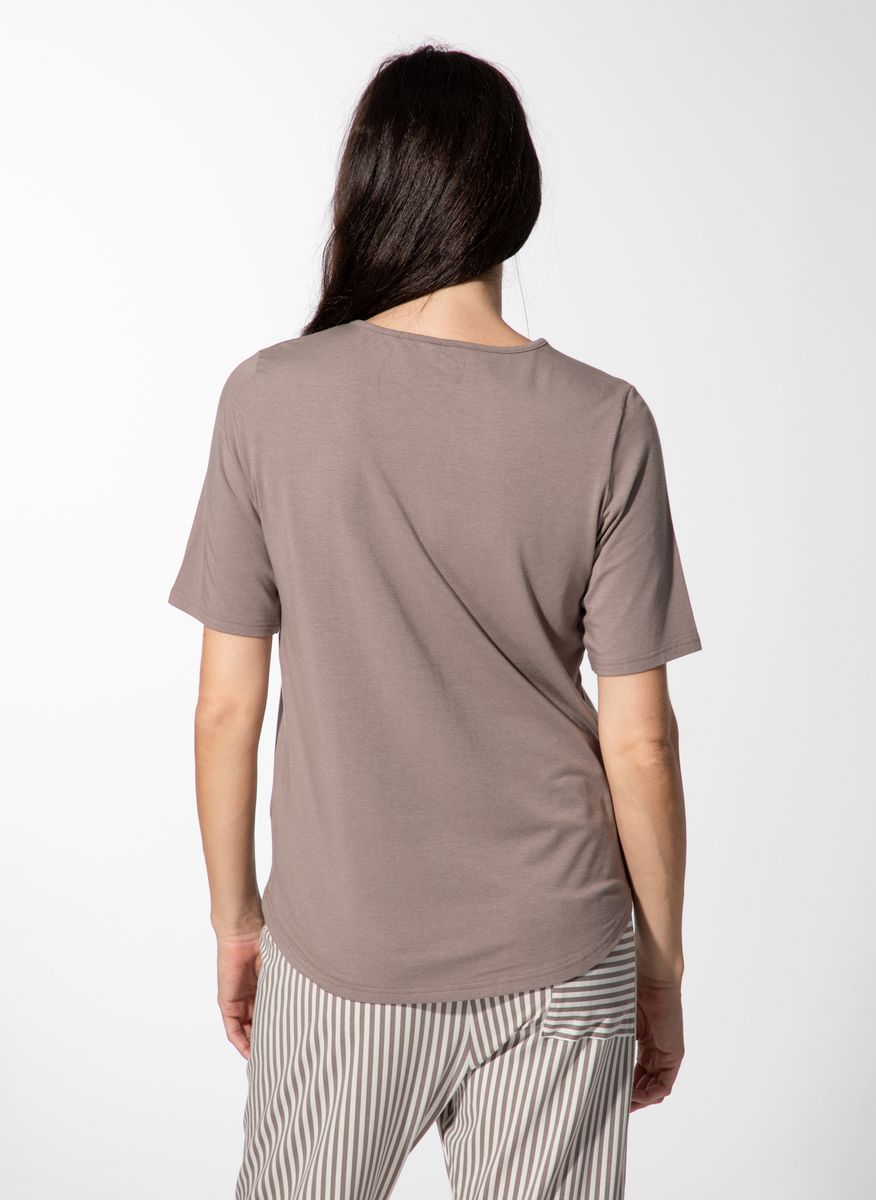 Locker geschnittenes Kurzarm-T-Shirt
