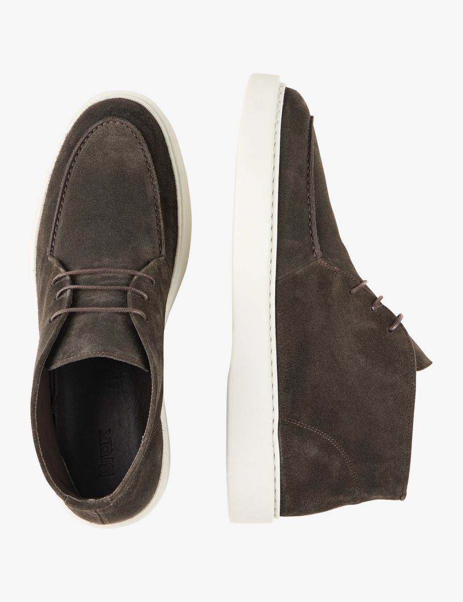 Veloursleder-Desert-Boots mit Mokassin-Naht