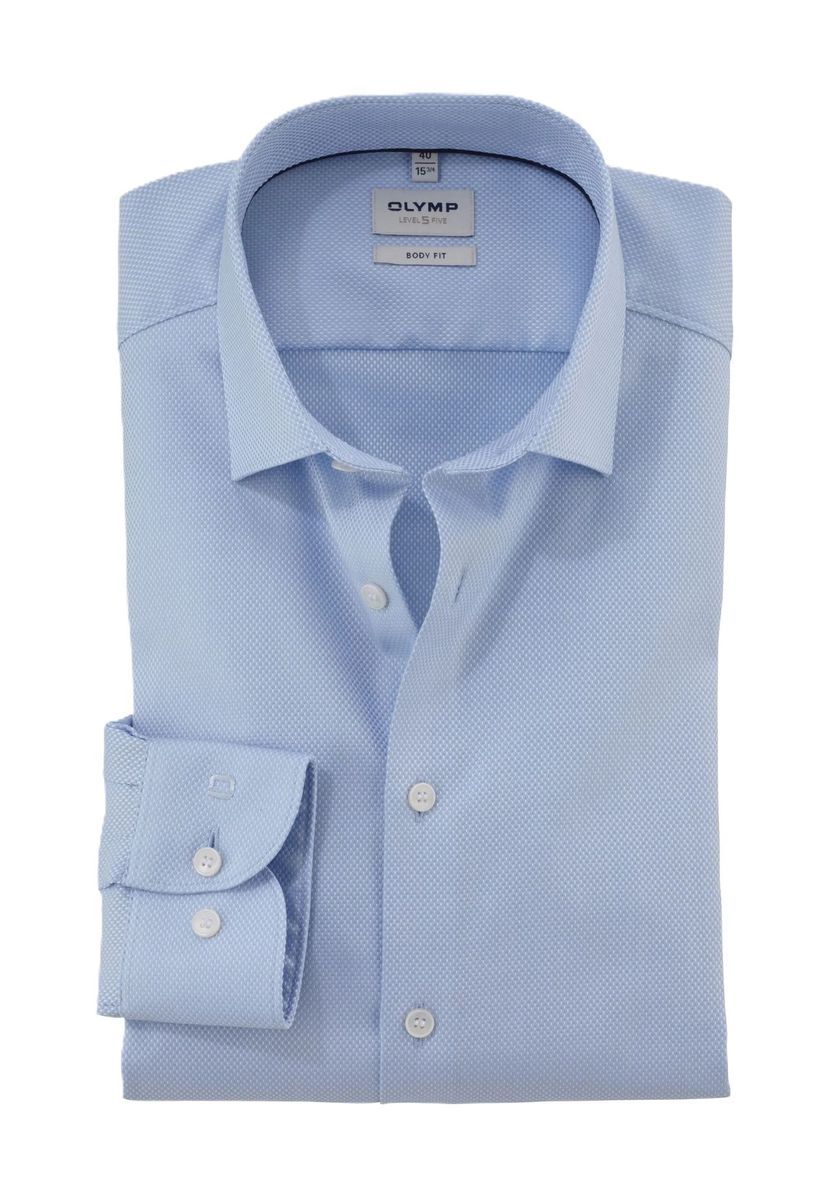 Schmales hellblaues Hemd