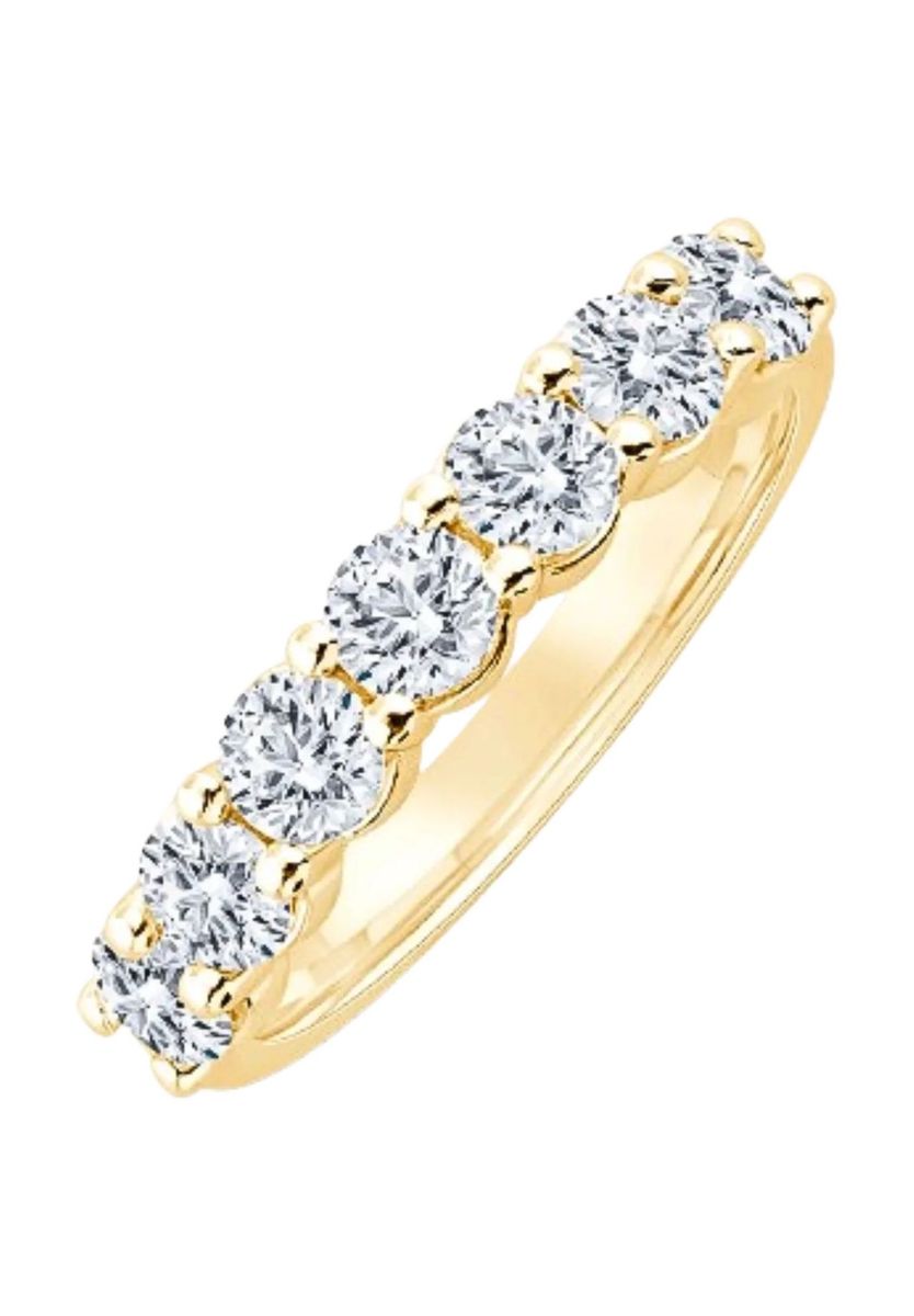 Goldener Ring mit im Labor gezüchteten Diamanten