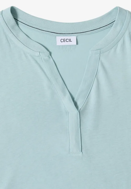 Leichtes Kurzarmshirt im Tunika-Stil