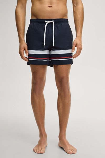 Klassische gestreifte Badeshorts