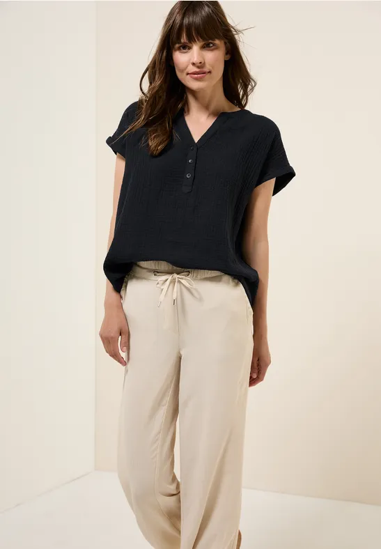 Luftige Musselin-Bluse mit Knopfleiste