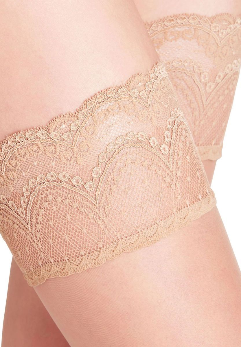Zarte Stay-Ups mit beiger Spitze