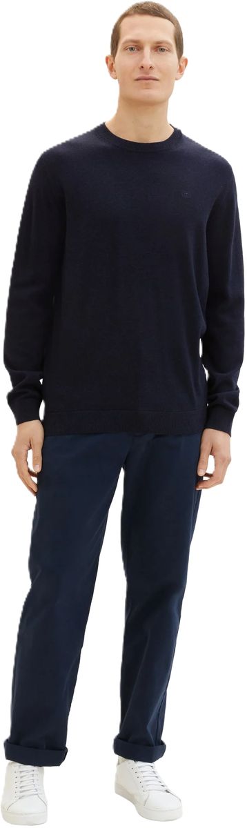 Klassischer Baumwollstrickpullover mit Rundhalsausschnitt