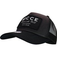Bestickte Trucker Cap mit Aufnäher