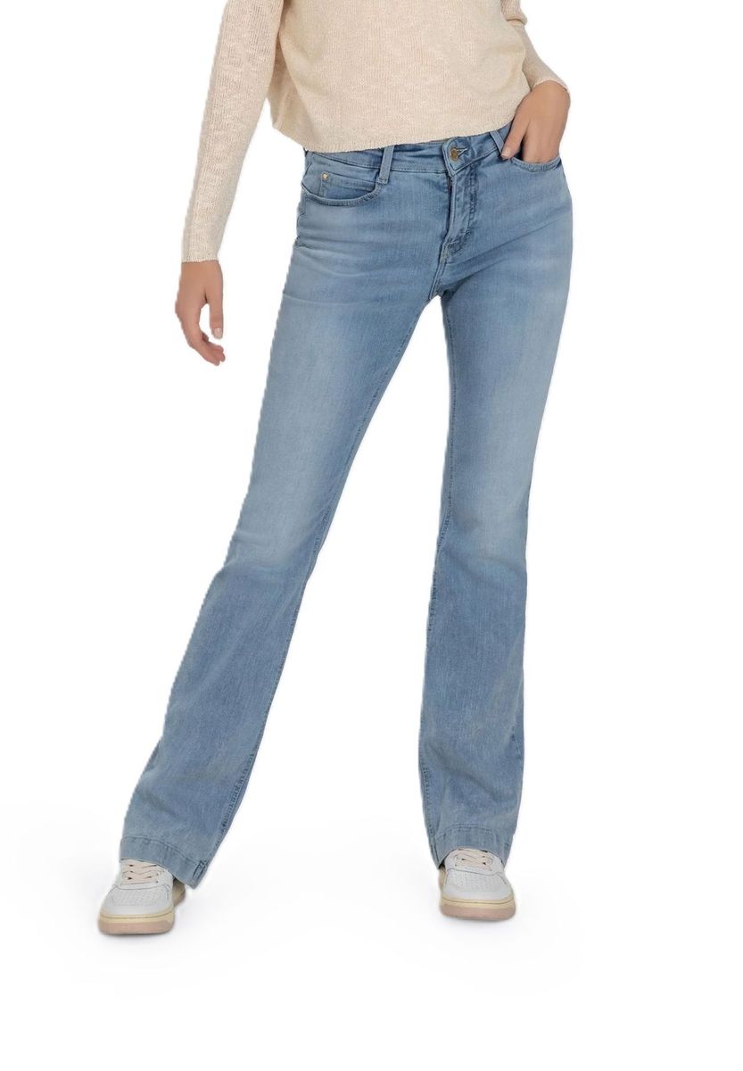 Jeans mit ausgestelltem Bein