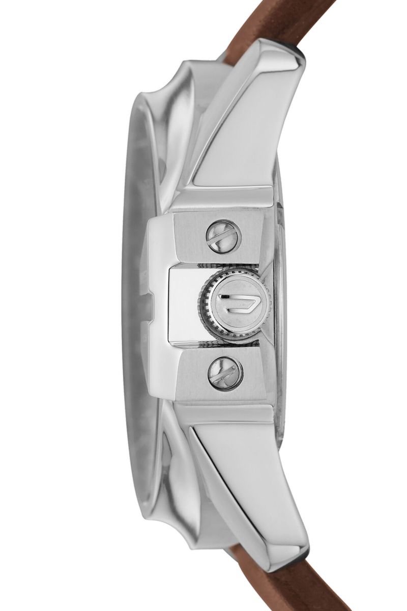 Industriell inspirierte Armbanduhr mit Lederarmband