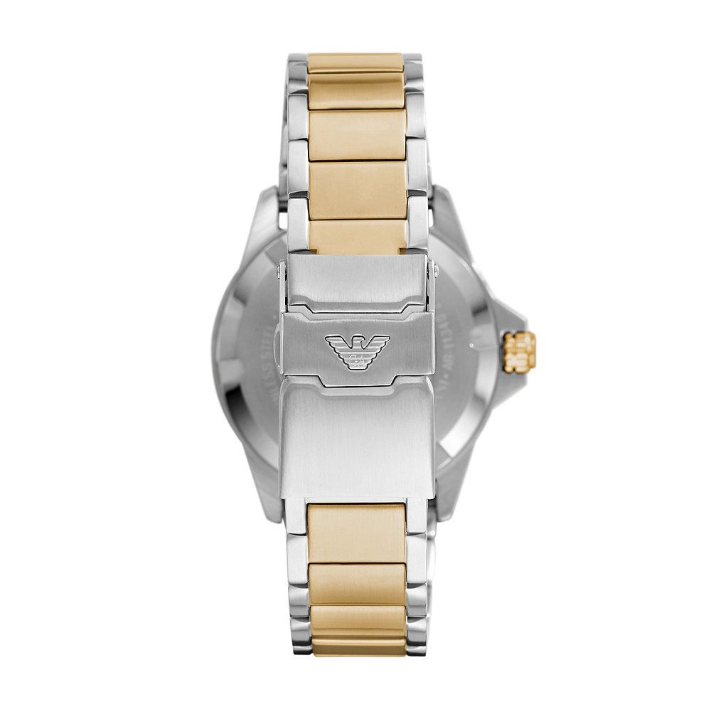 Klassische Armbanduhr im Taucherstil