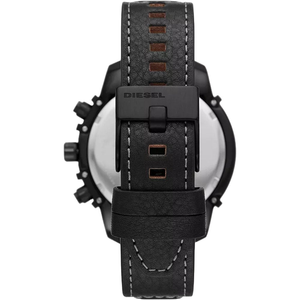 Industrieller Chronograph mit Totenkopf-Zifferblatt