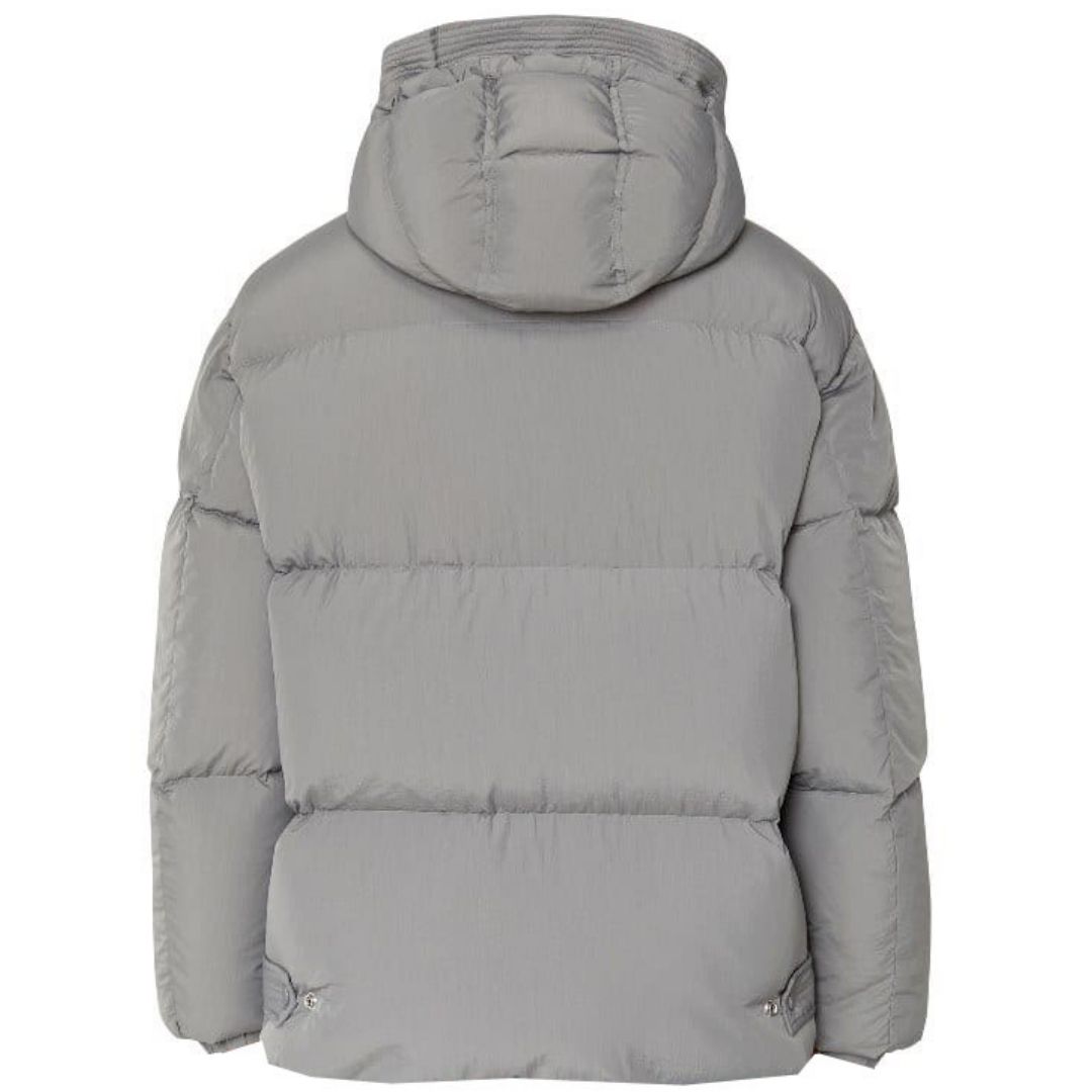 Minimalistische Steppjacke mit Kapuze