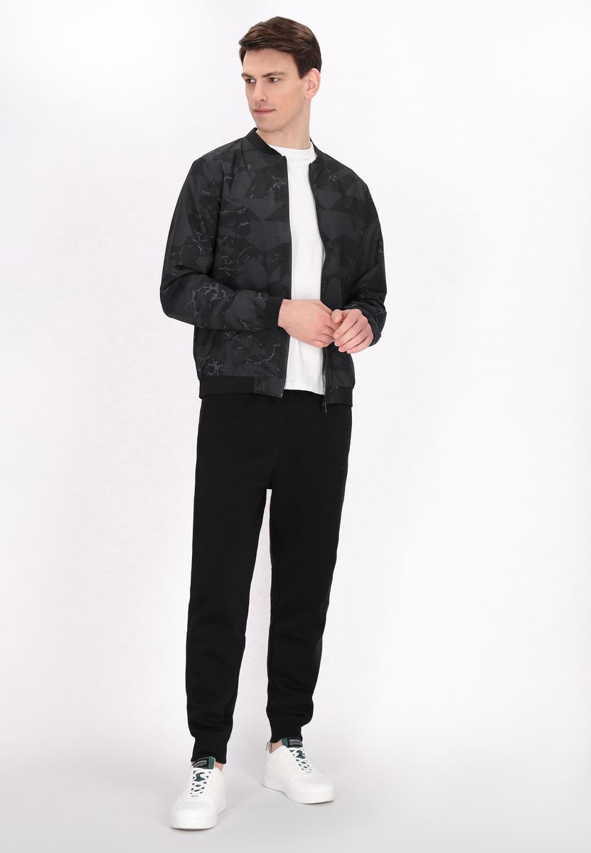 Bomberjacke mit geometrischem Print