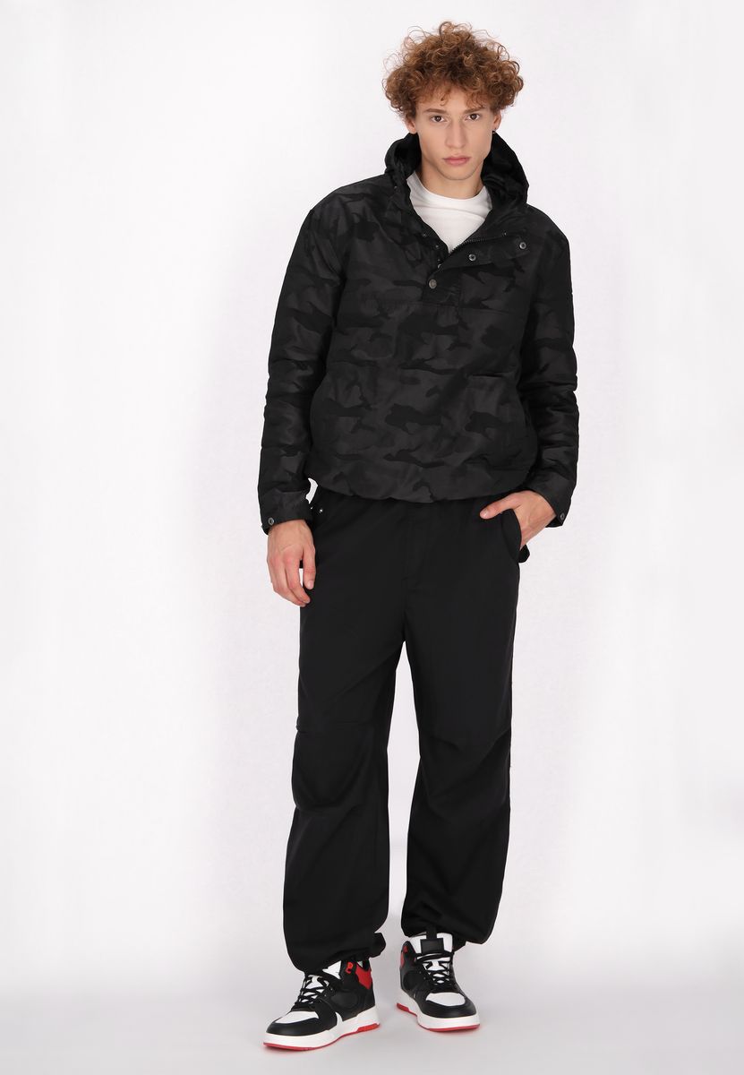 Leichte Anorak-Jacke mit Tarnmuster