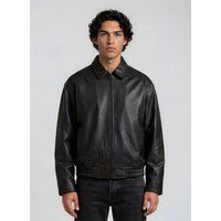 Minimalistische Lederjacke mit spitzem Kragen