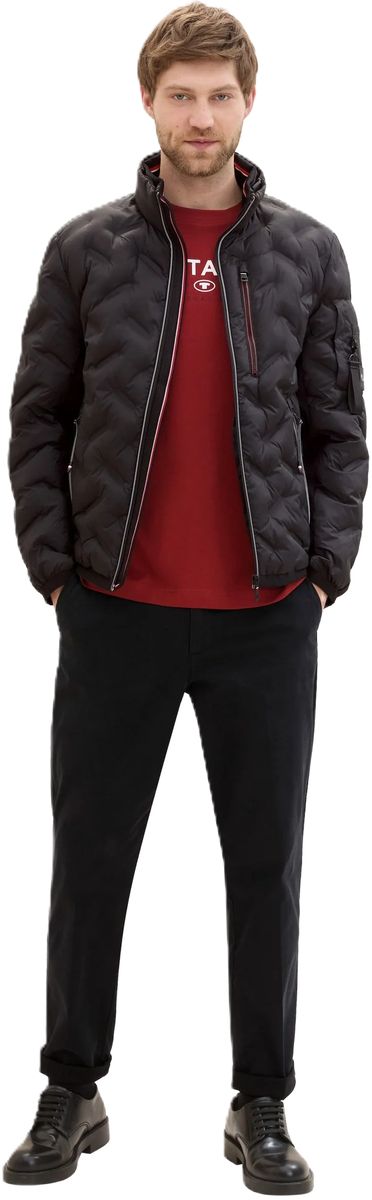 Hybridjacke mit Chevron-Steppung und Stehkragen