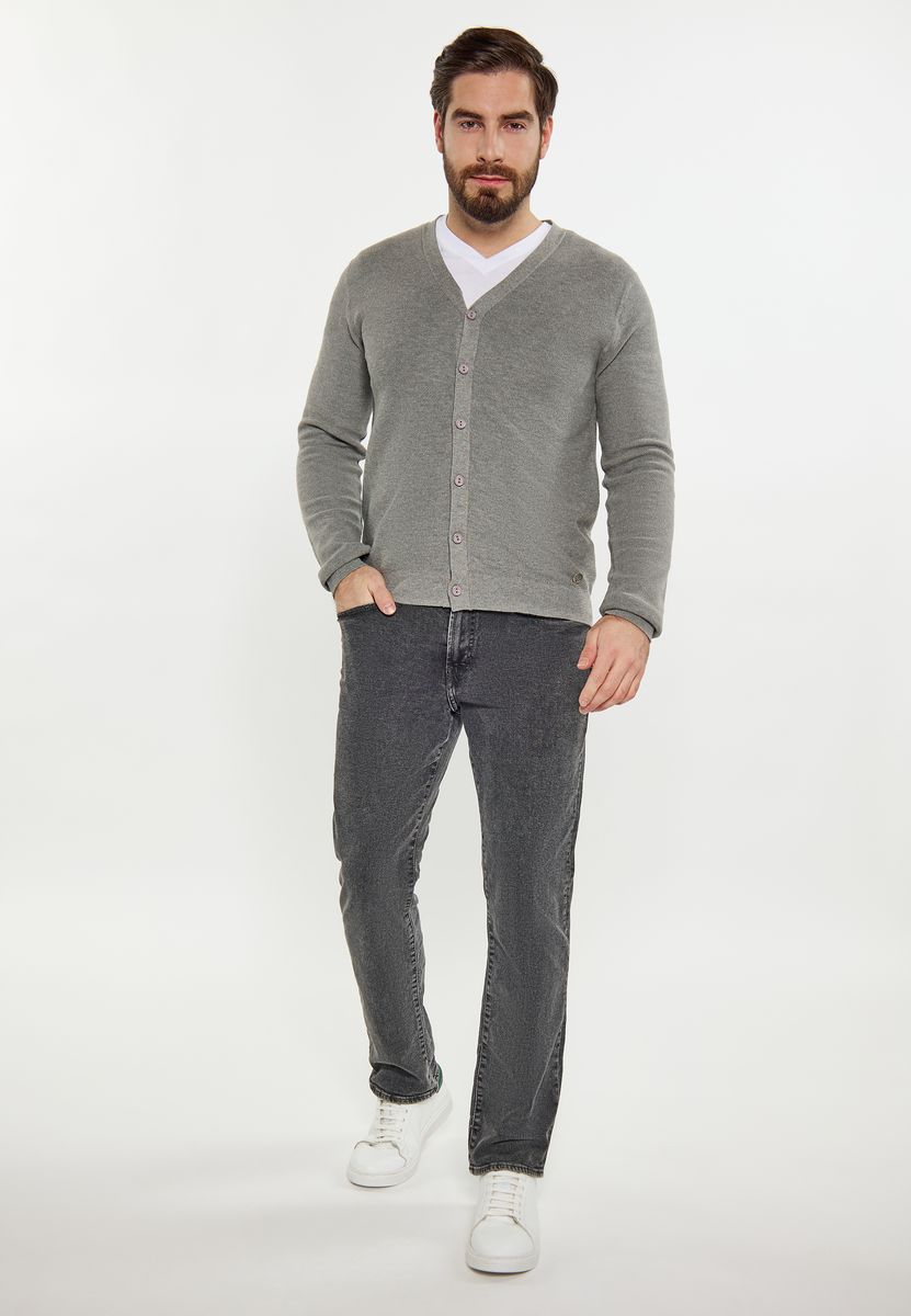 Klassische Strickjacke mit V-Ausschnitt