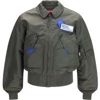 Moderne Fliegerjacke mit Patches