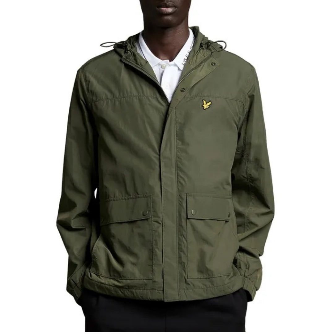 Leichte Kapuzenjacke im Utility-Stil