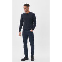 Klassischer Rundhals-Strickpullover