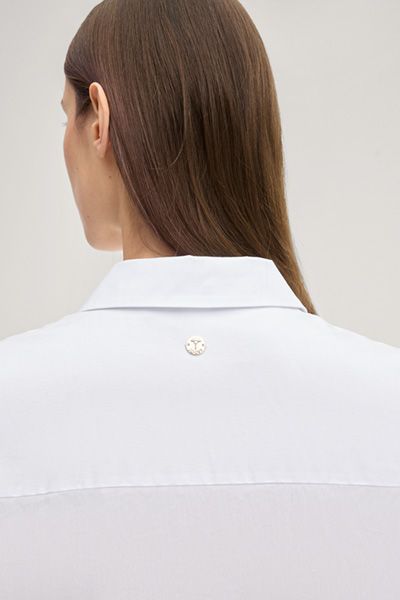 Marc Cain Basilia Weiße Bluse mit Baumwollmischung und kurzen Ärmeln