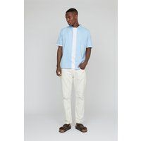 Klassisches Kurzarmhemd mit Button-Down-Kragen