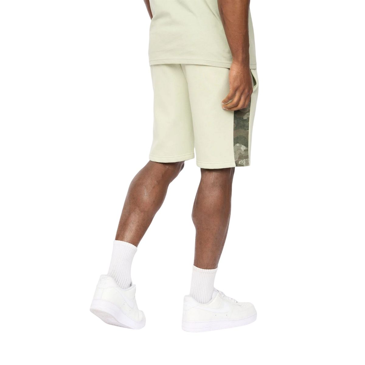 Fleece-Shorts mit Camouflage-Besatz