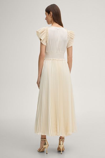 Cremefarbenes Midikleid mit Plisseerock, Rüschenärmeln, gesmokter Taille