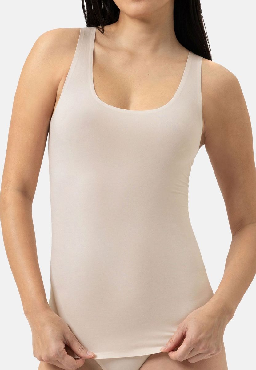 Nahtloses Tanktop mit breiten Trägern