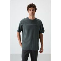 Oversized T-Shirt mit Logo-Stickerei