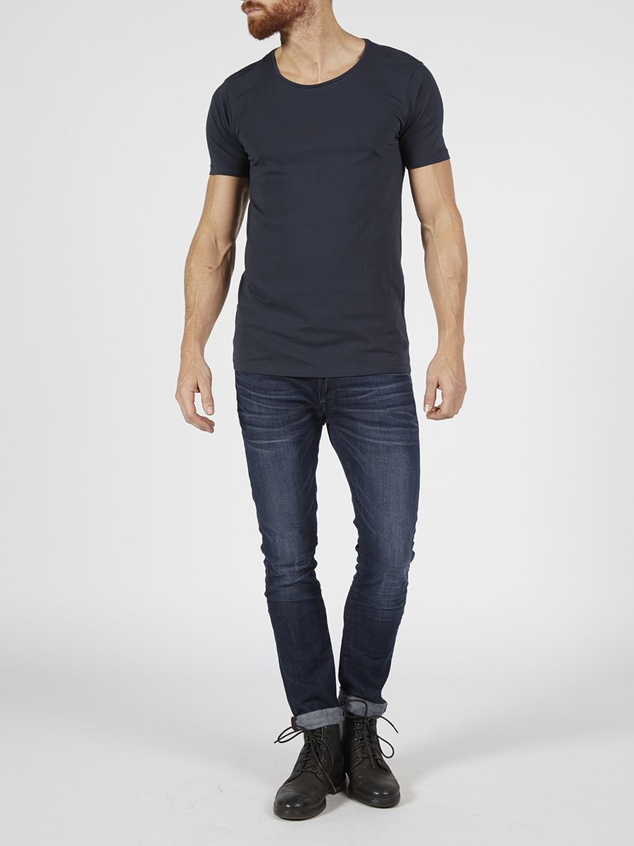 Essentielles Baumwoll-T-Shirt mit Rundhalsausschnitt