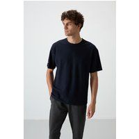 Minimalistisches Oversized-T-Shirt mit Rückenprint