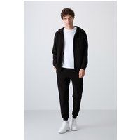 Set aus Kapuzenjacke und Jogginghose